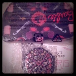 Forever 21 barbie make-up bag and compact mirror